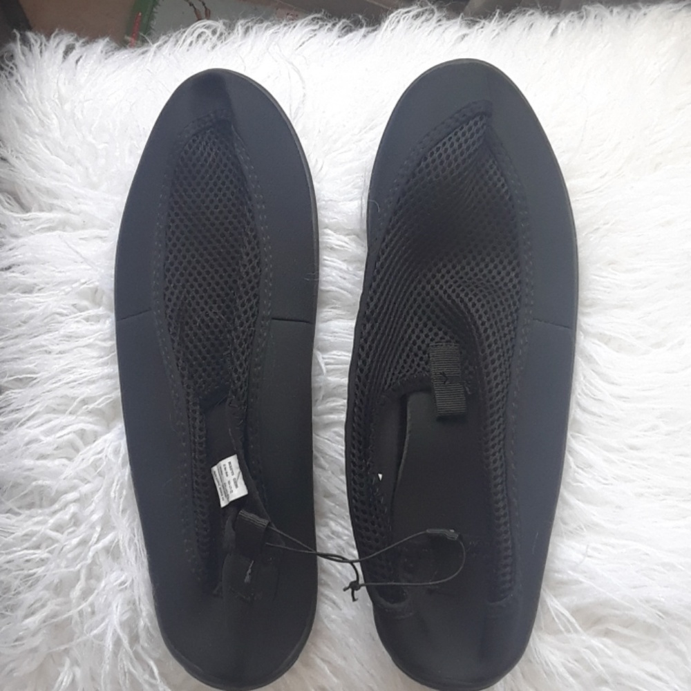 Water shoes